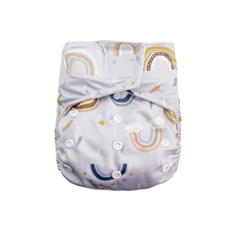 Pañal de tela reutilizable con estampado de mariposas